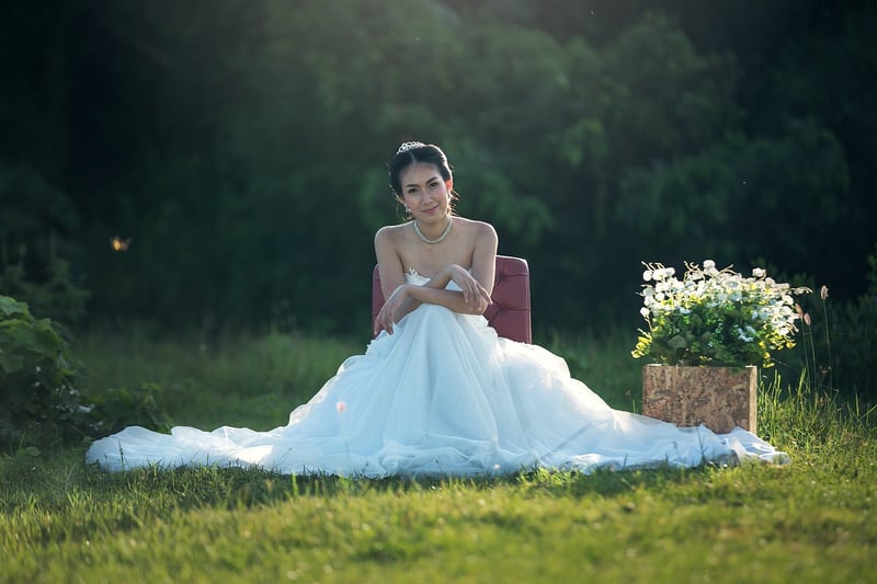 Minimalist Bridal Look